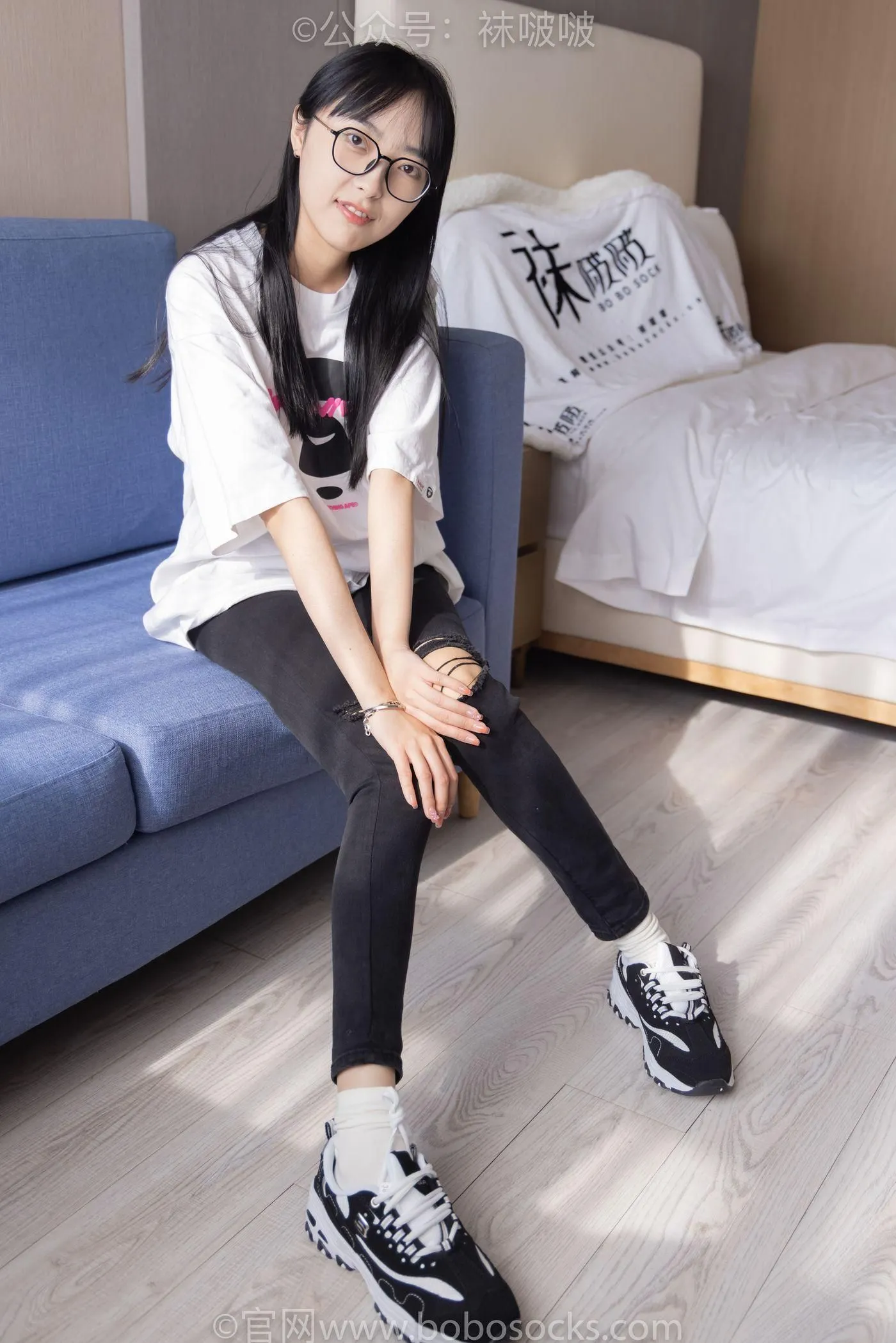 [BoBoSocks袜啵啵]NO.055 稚予-斯凯奇运动鞋、白棉袜、黑棉袜 [139P]插图9
